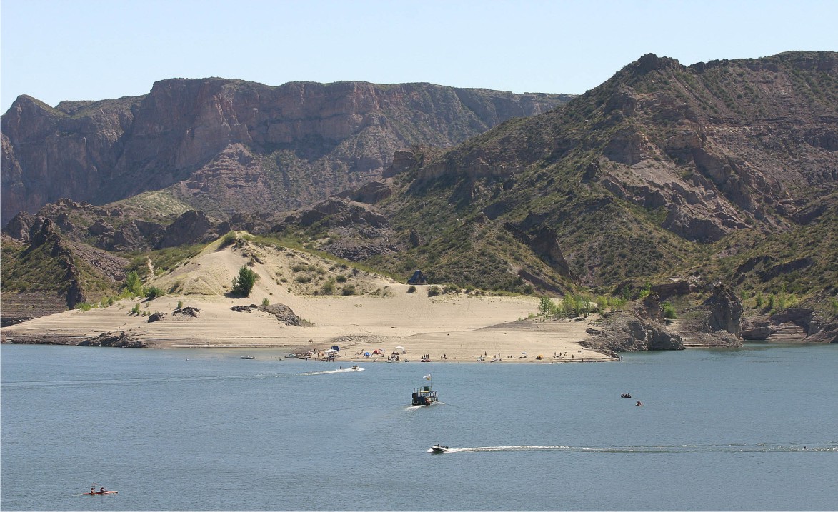 CATAMARAN EN VALLE GRANDE